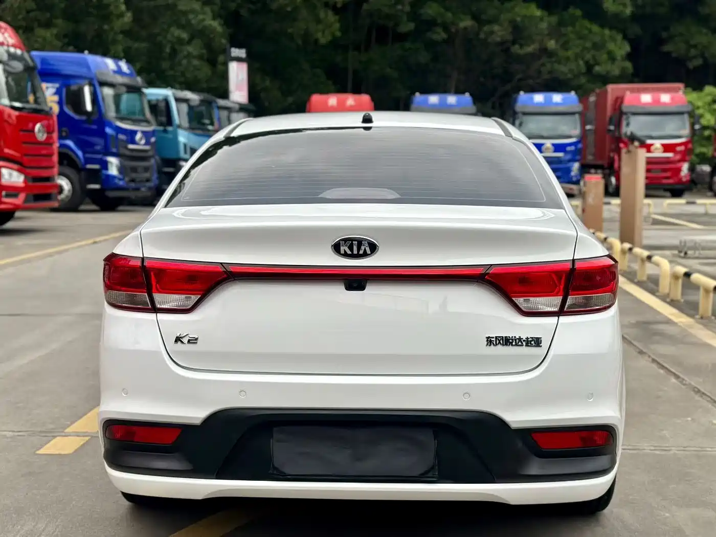 Kia K2 2018 2017 Sedan 1.4L AT GLS