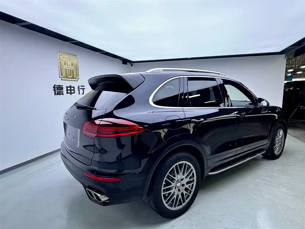 Porsche Cayenne 2016 Cayenne Turbo 4.8T фото 6