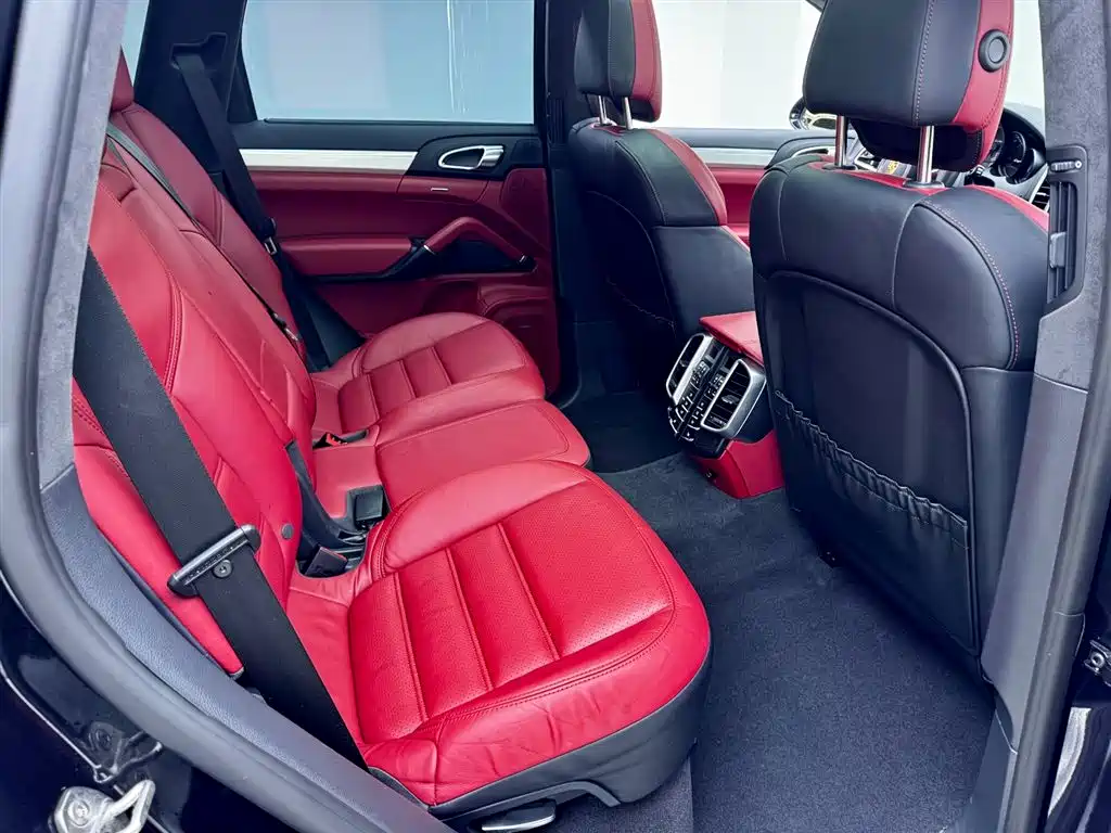 Porsche Cayenne 2016 Cayenne Turbo 4.8T фото 23