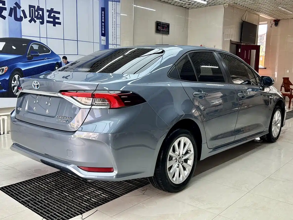 Toyota Corolla 2023 1.8L Smart Hybrid Dual Engine Pioneer Edition фото 4
