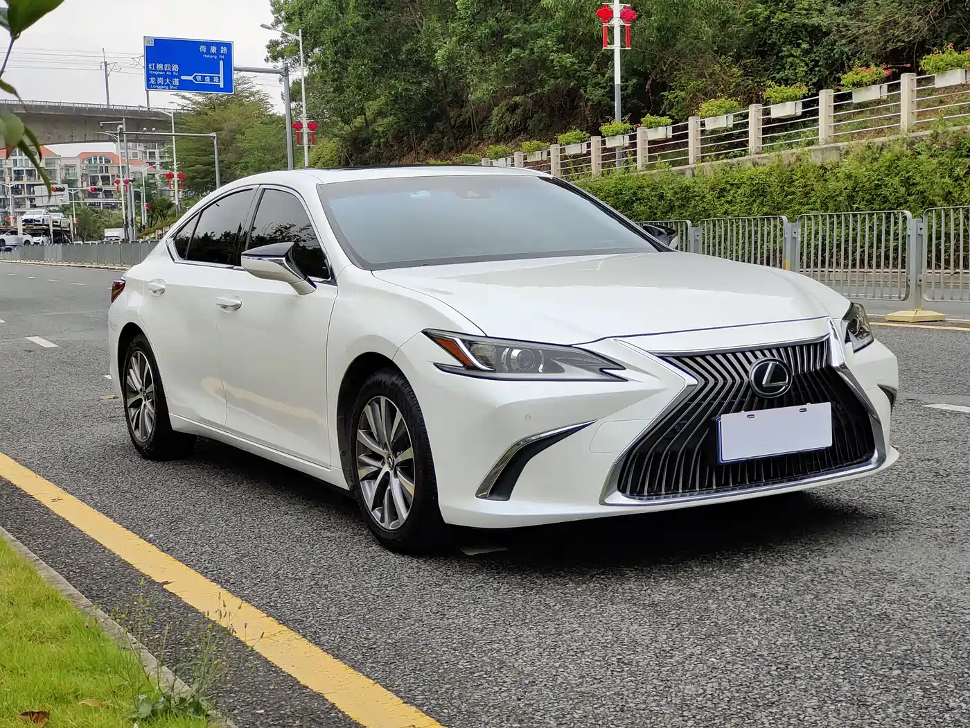 Lexus ES 2018 200 Excellence Edition China V фото 2