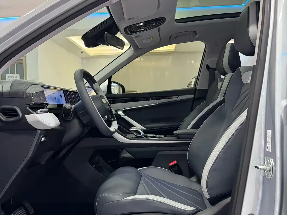 GEELY AUTOMOBILE BOYUE L