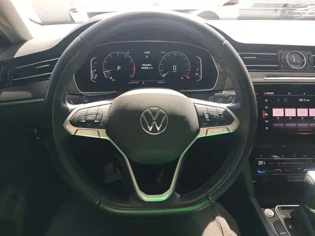 Volkswagen Magotan 2020 330TSI DSG Luxury фото 7