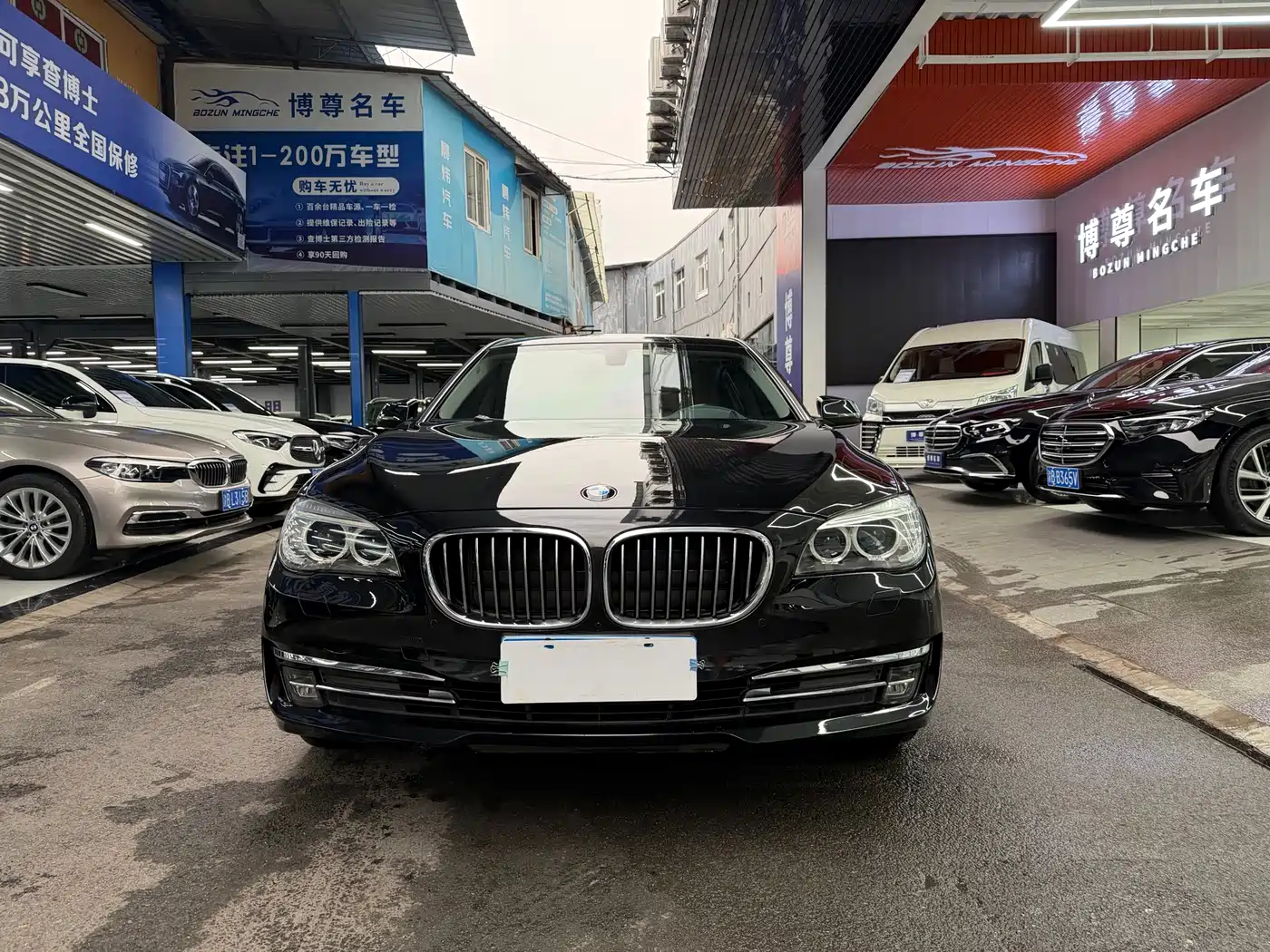 BMW 7 Series 2014 730Li Premium фото 2