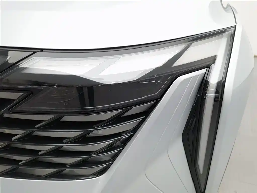 GEELY AUTOMOBILE BOYUE L