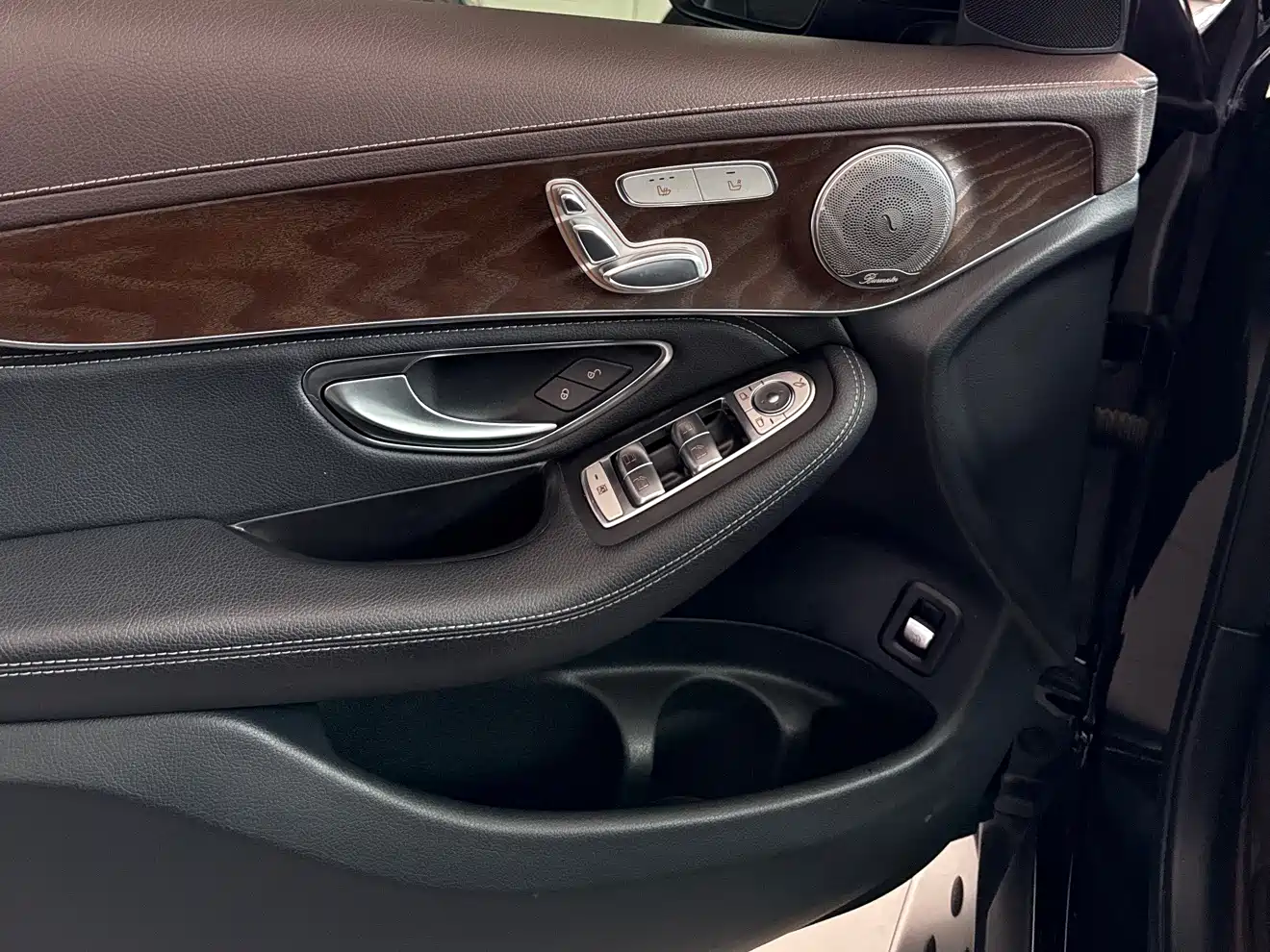 Mercedes-Benz GLC 2020 Facelift GLC 260 L 4MATIC Luxury фото 12