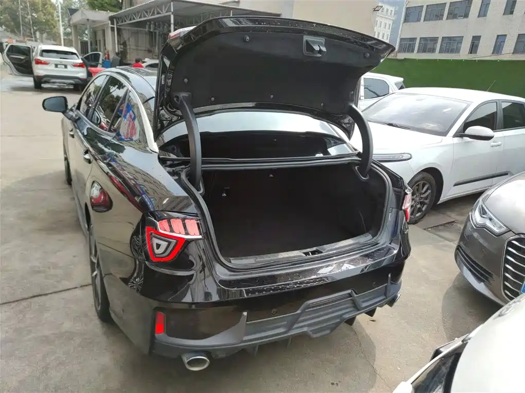 Lynk & Co 03 2019 1.5TD DCT Power Pro Edition China VI фото 15