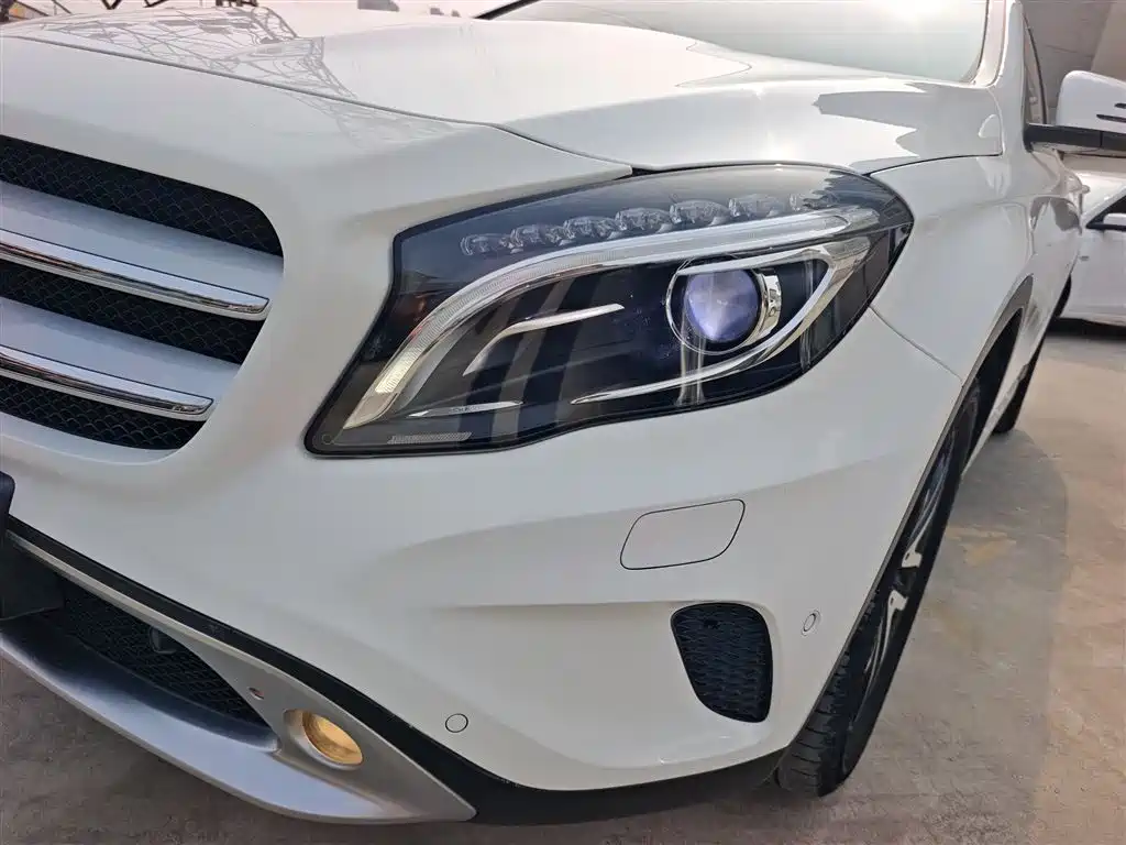 Mercedes-Benz GLA 2016 GLA 200 Fashion фото 24