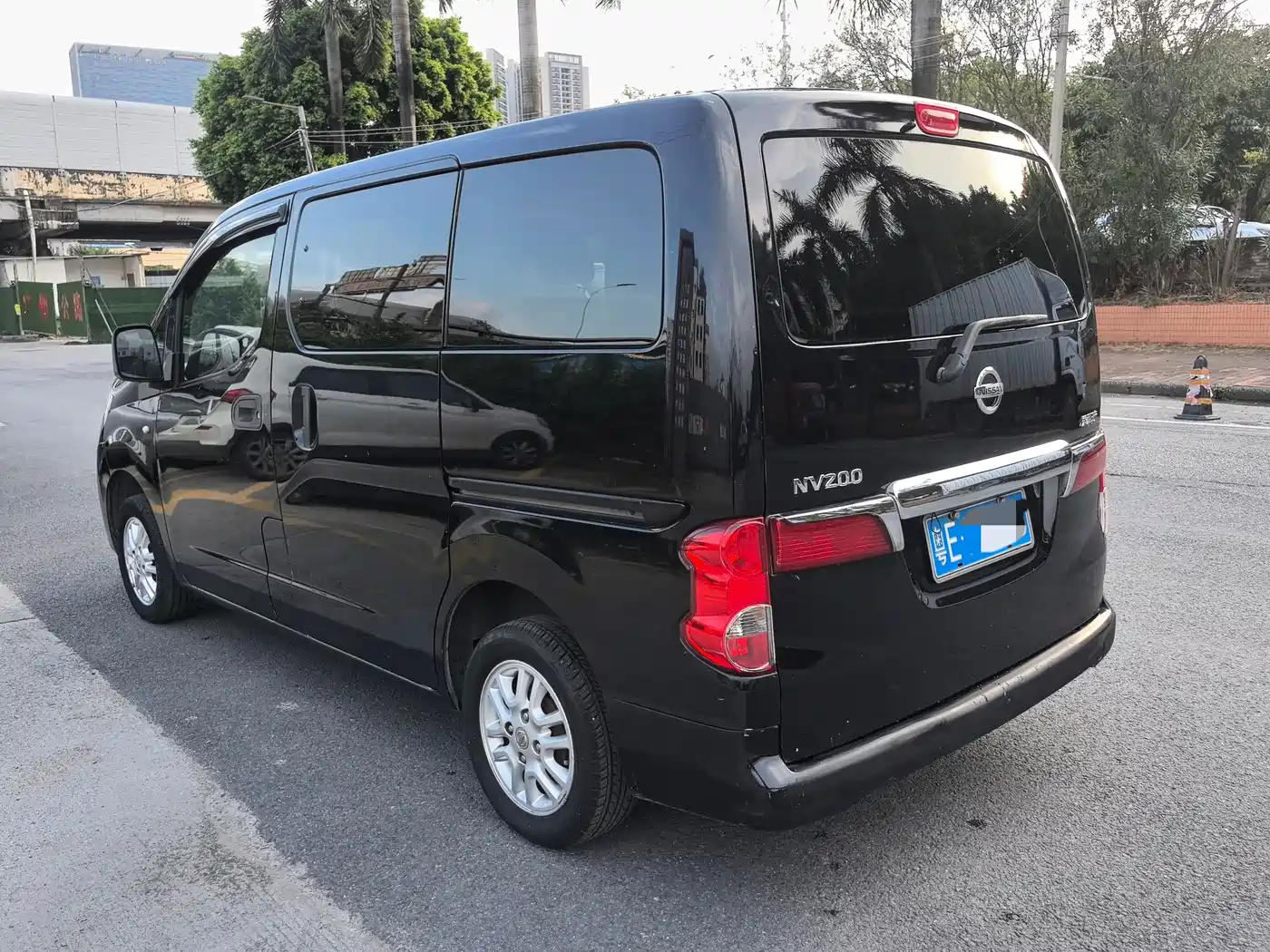 Nissan NV200 2013 2013 1.6L Premium (China IV)