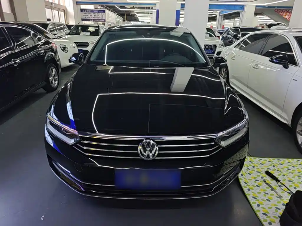 Фото 3 - Volkswagen Magotan