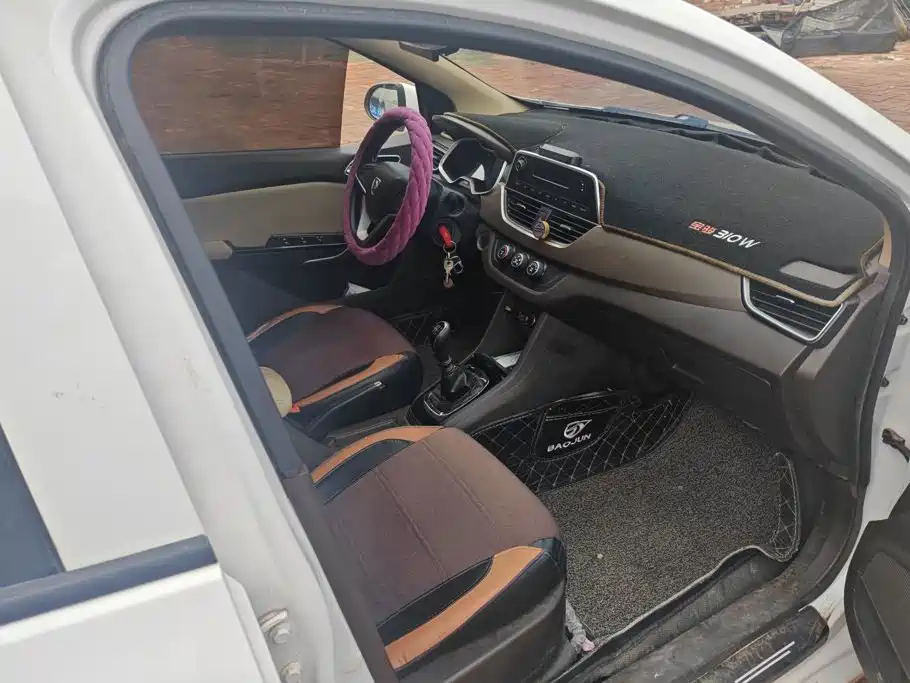 Baojun 310W 2021 2017 1.5L Manual Comfort China VI