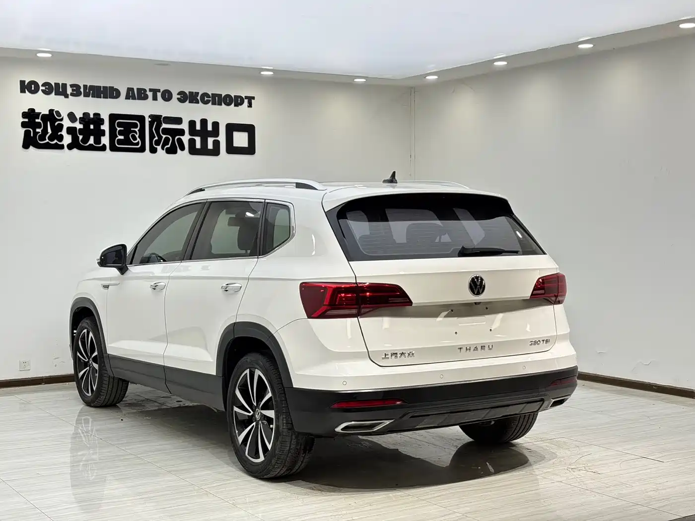Volkswagen Tharu 2022 280TSI FWD Luxury Edition фото 9