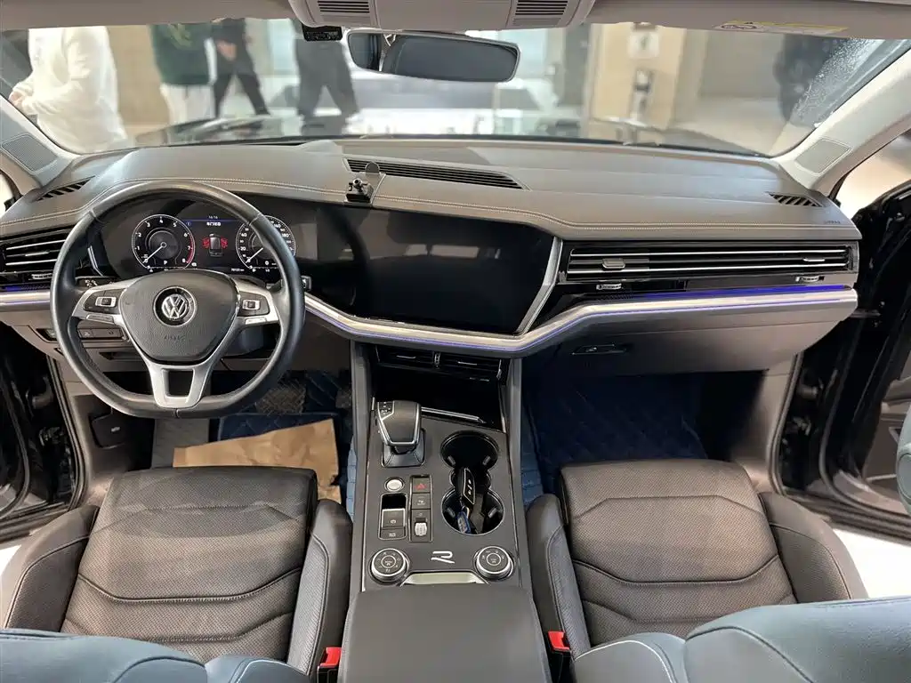 Volkswagen Touareg 2020 3.0TSI Enjoyment Edition China VI фото 6