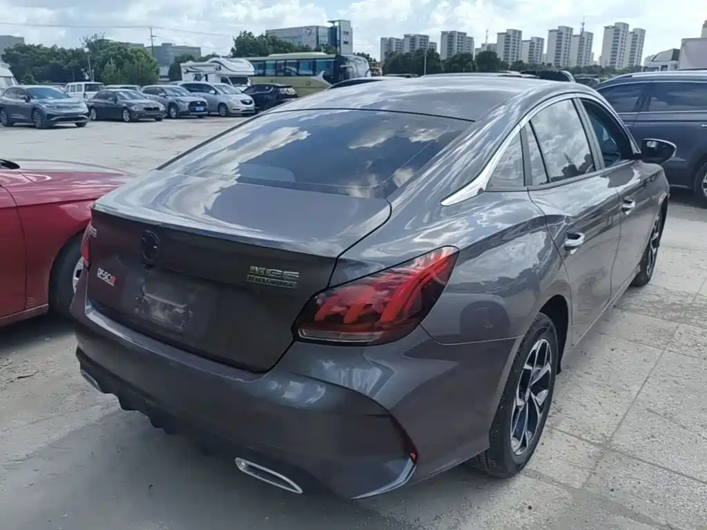 Фото 7 - MG MG5