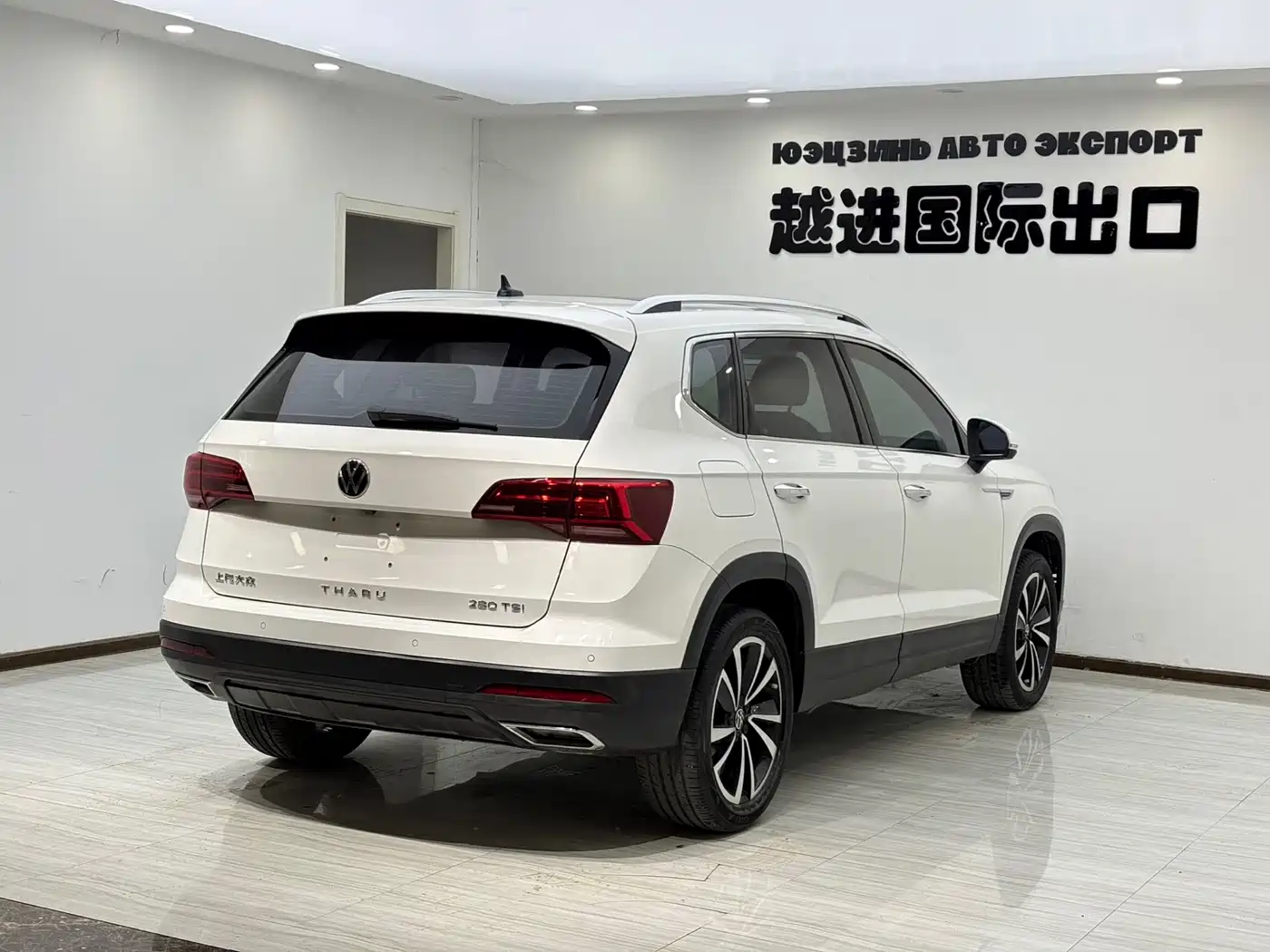 Volkswagen Tharu 2022 280TSI FWD Luxury Edition фото 11