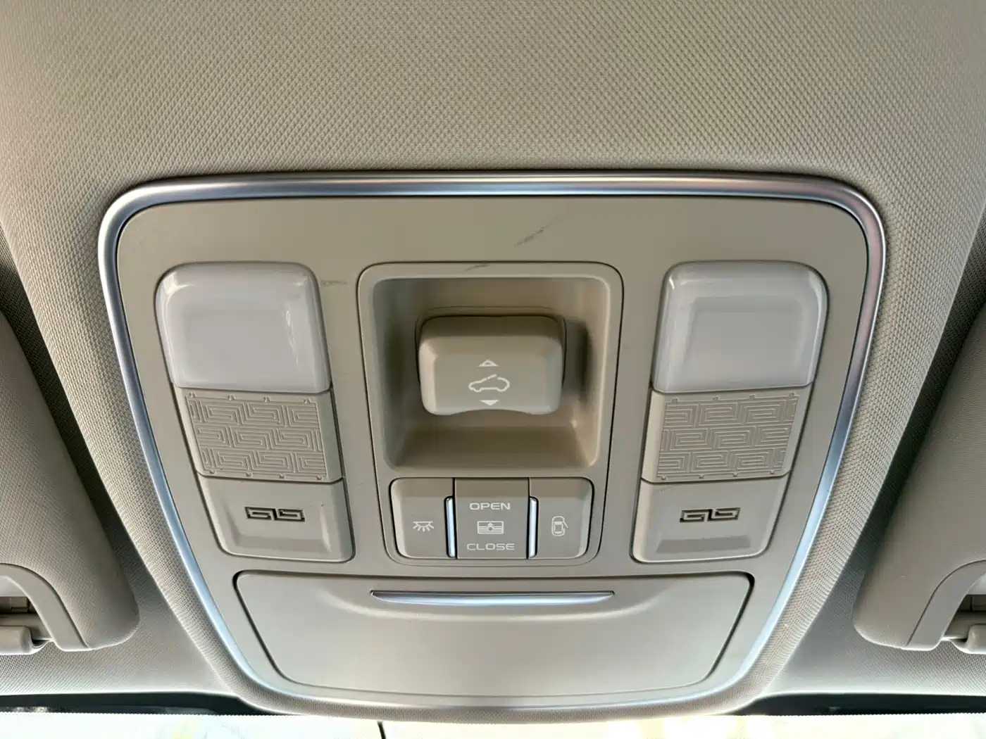 GEELY AUTOMOBILE VISION X6