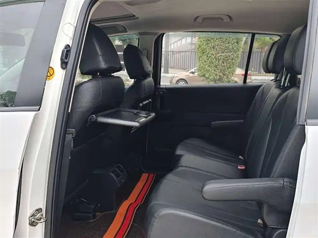 Mazda Mazda5 2014 2013 2.0L Automatic Comfort