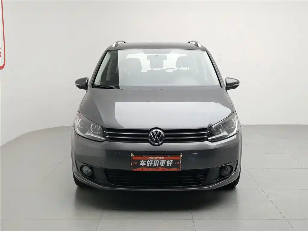 Volkswagen Touran 2015 1.4T Manual Trend Edition 5-seater фото 3