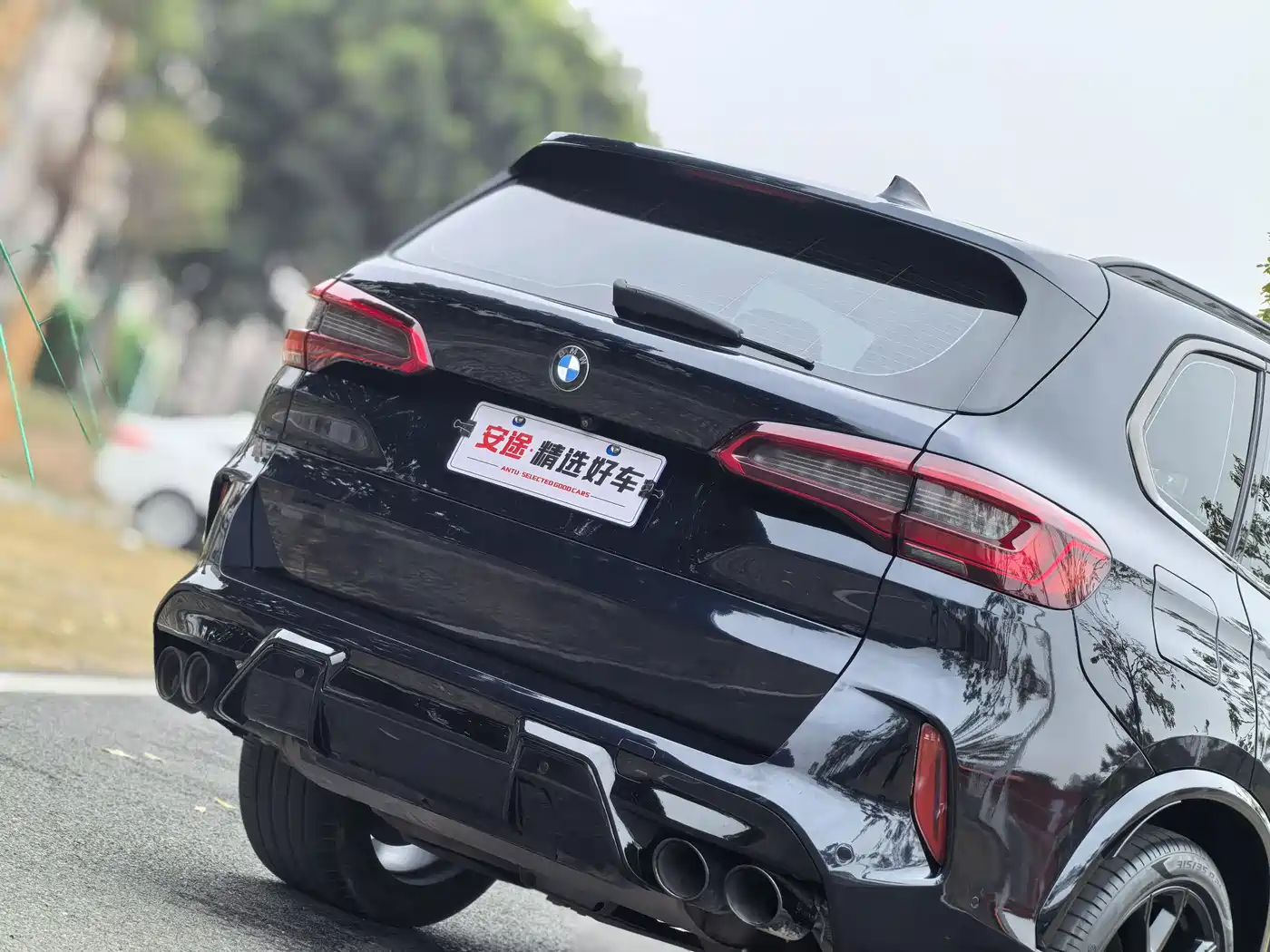 BMW X5 (Import) 2020 xDrive40i Premium M Sport Package фото 6