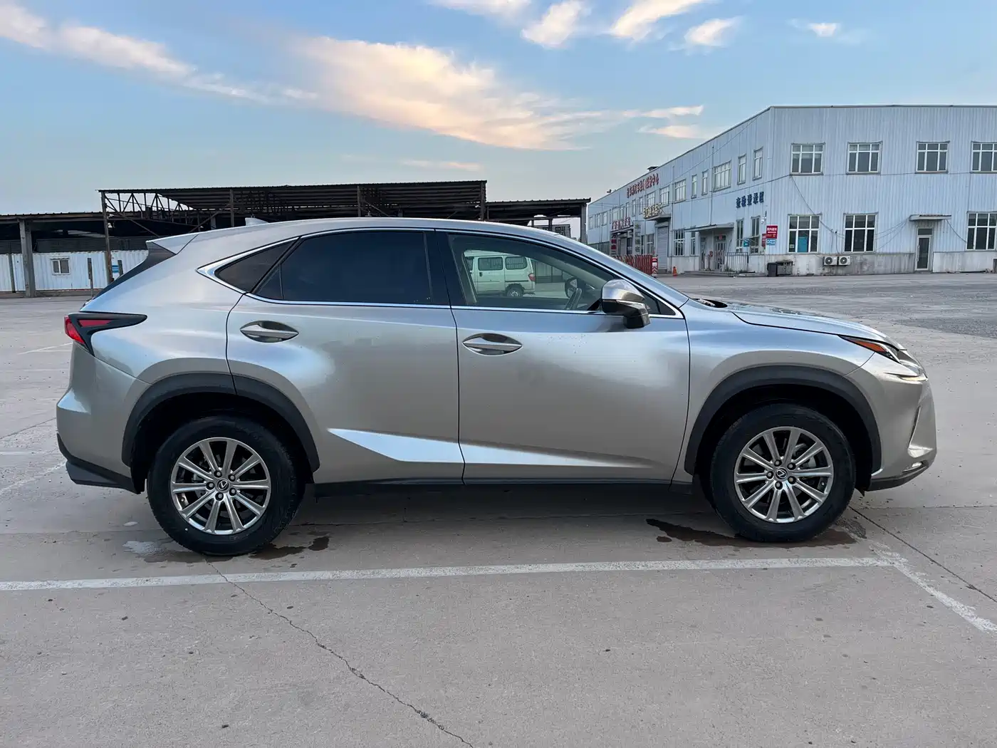 Lexus NX 2018 Model 300 FWD Fengxing Edition фото 37