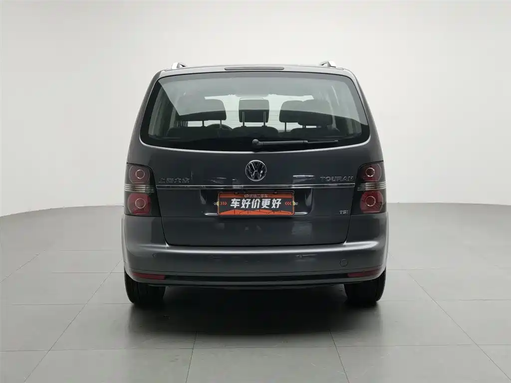 Volkswagen Touran 2015 1.4T Manual Trend Edition 5-seater фото 4