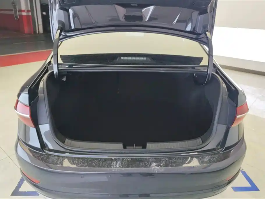 Volkswagen Sagitar 2021 280TSI DSG Surpassing Edition фото 4