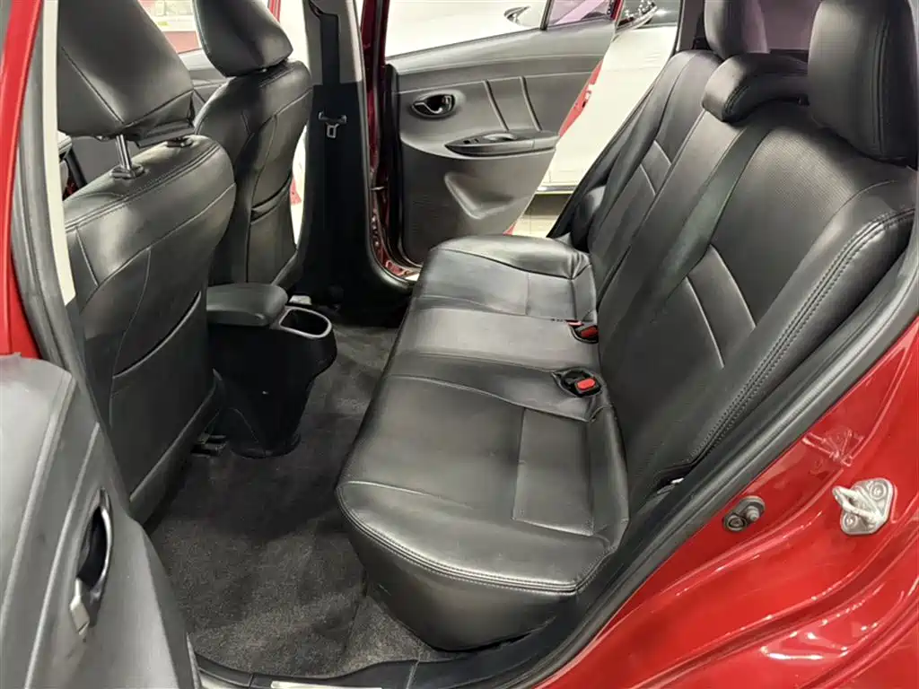 Toyota YARiS L Zhi Xuan 2019 1.5E CVT MeiDong Edition China VI фото 14