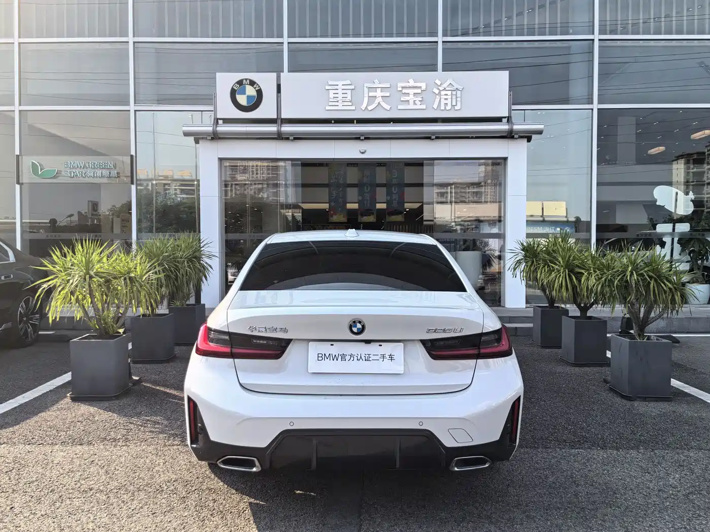 BMW 3 Series 2023 325Li M Sport Package фото 16