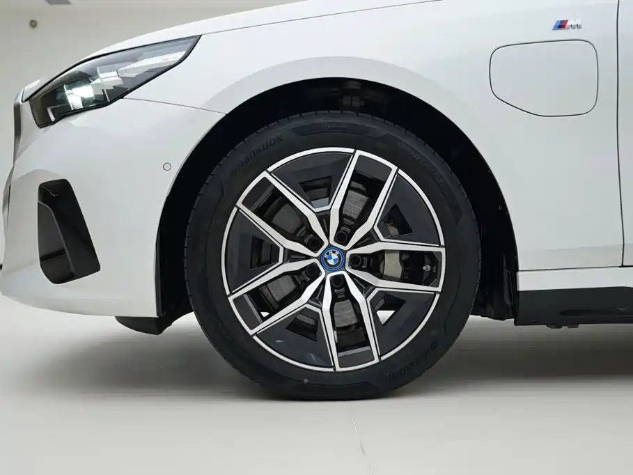 BMW i5 2024 2024 eDrive 35L M Sport Package