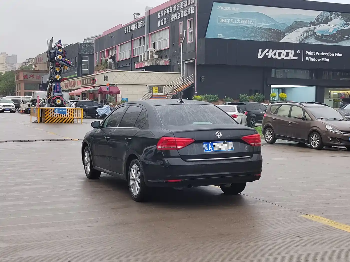 Volkswagen Lavida 2017 1.6L Automatic Comfort Edition фото 5