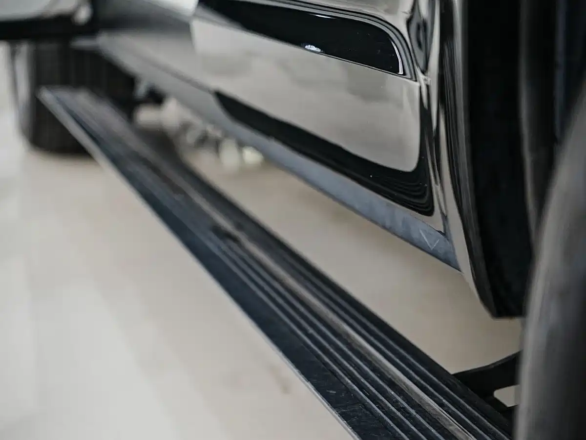 Land Rover Defender 2024 110 3.0T P400 X-DYNAMIC HSE фото 15