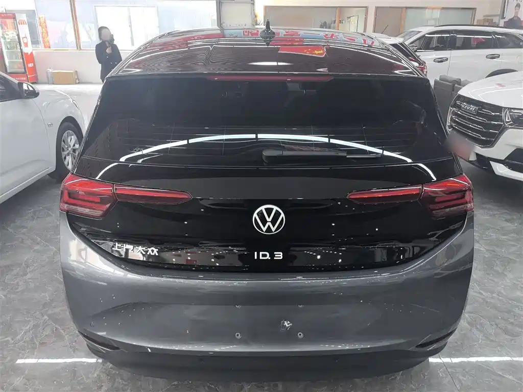 Volkswagen ID.3 2023 Pure Smart Edition фото 6