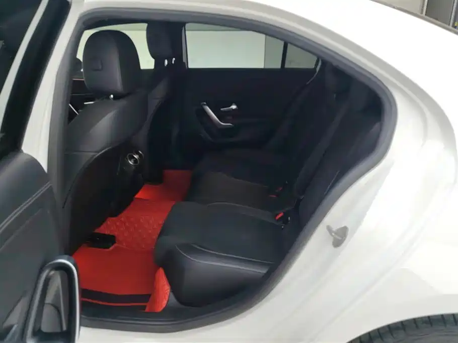Mercedes-Benz A-Class 2020 Facelift A 200 L Sport Sedan Fashion фото 11