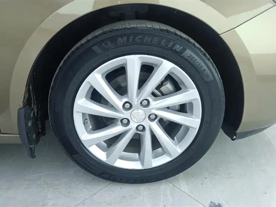 Buick Verano 2017 Sedan 15S Automatic Leading фото 6