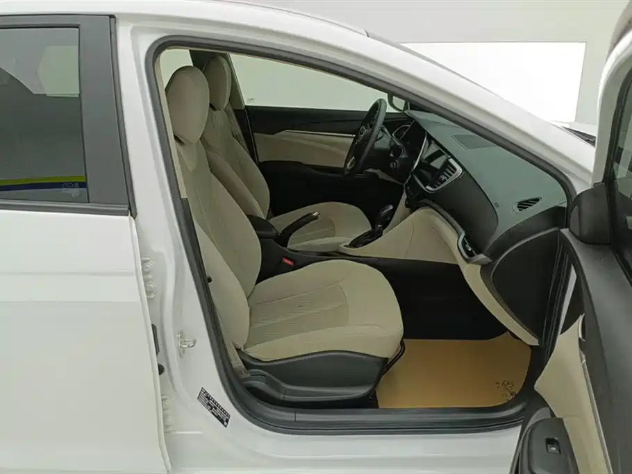 Buick Excelle 2021 Exemplar 1.5L Auto Progressive фото 8