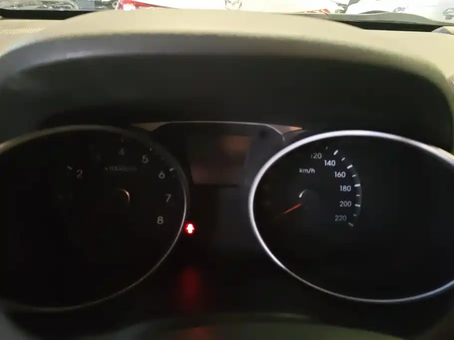 Hyundai Beijing Hyundai ix35 2015 2.0L Automatic 2WD Comfort China V фото 14