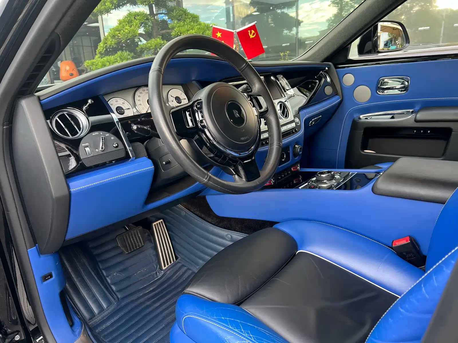 Фото 3 - Rolls-Royce Ghost