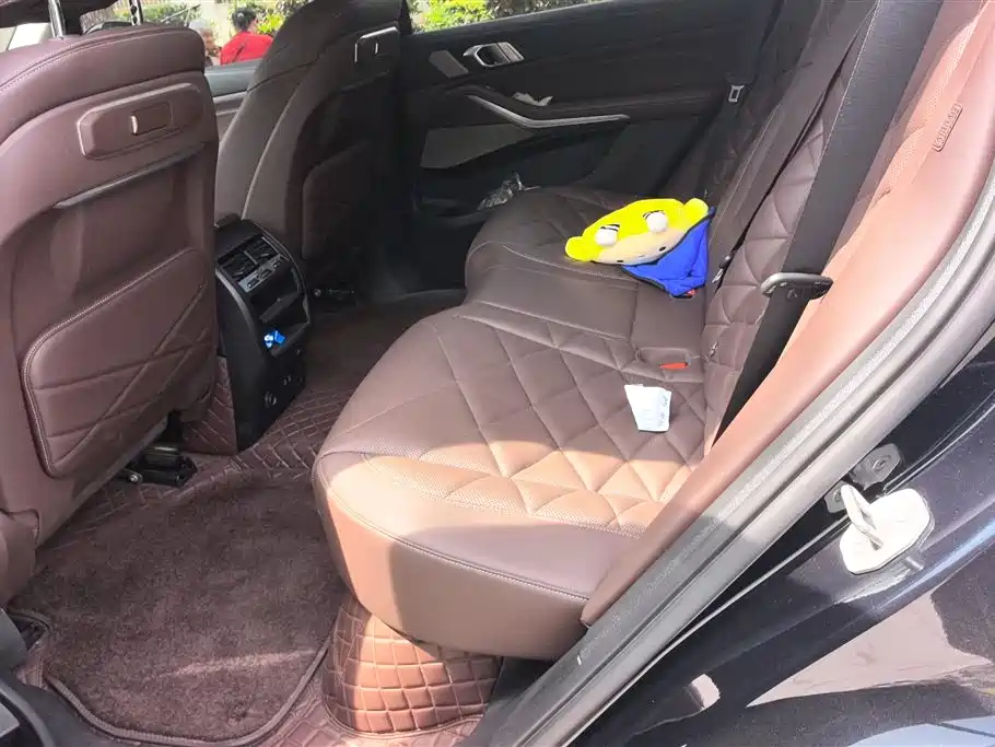 BMW X5 2023 xDrive 30Li Premium M Sport Package фото 11