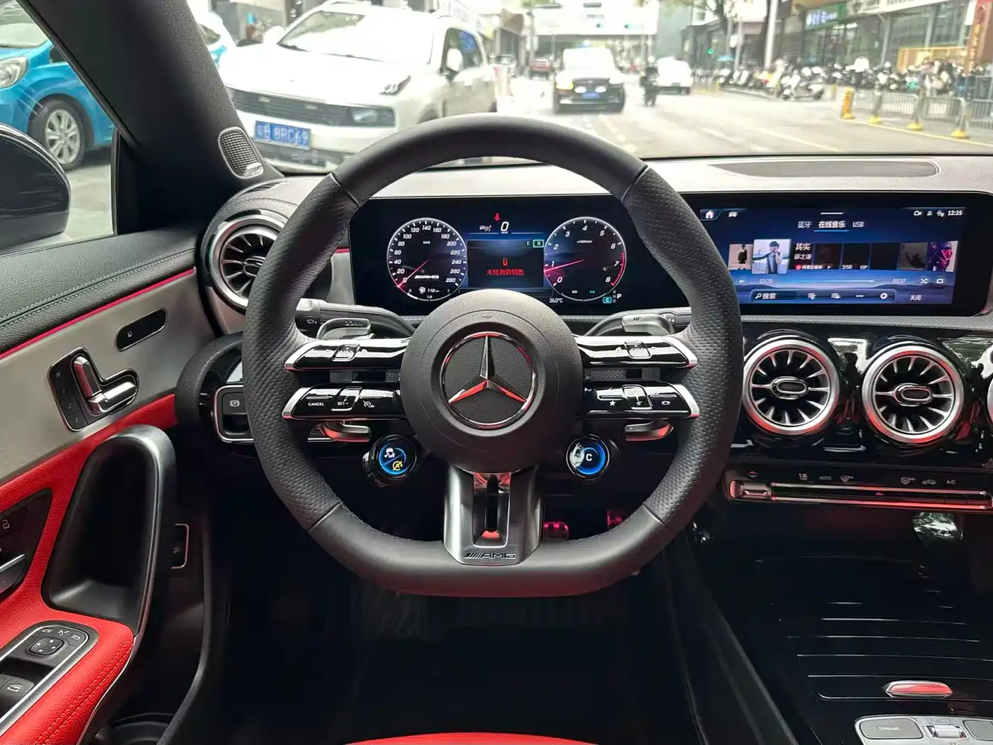 Mercedes-Benz CLA AMG 2024 AMG CLA 35 4MATIC фото 7