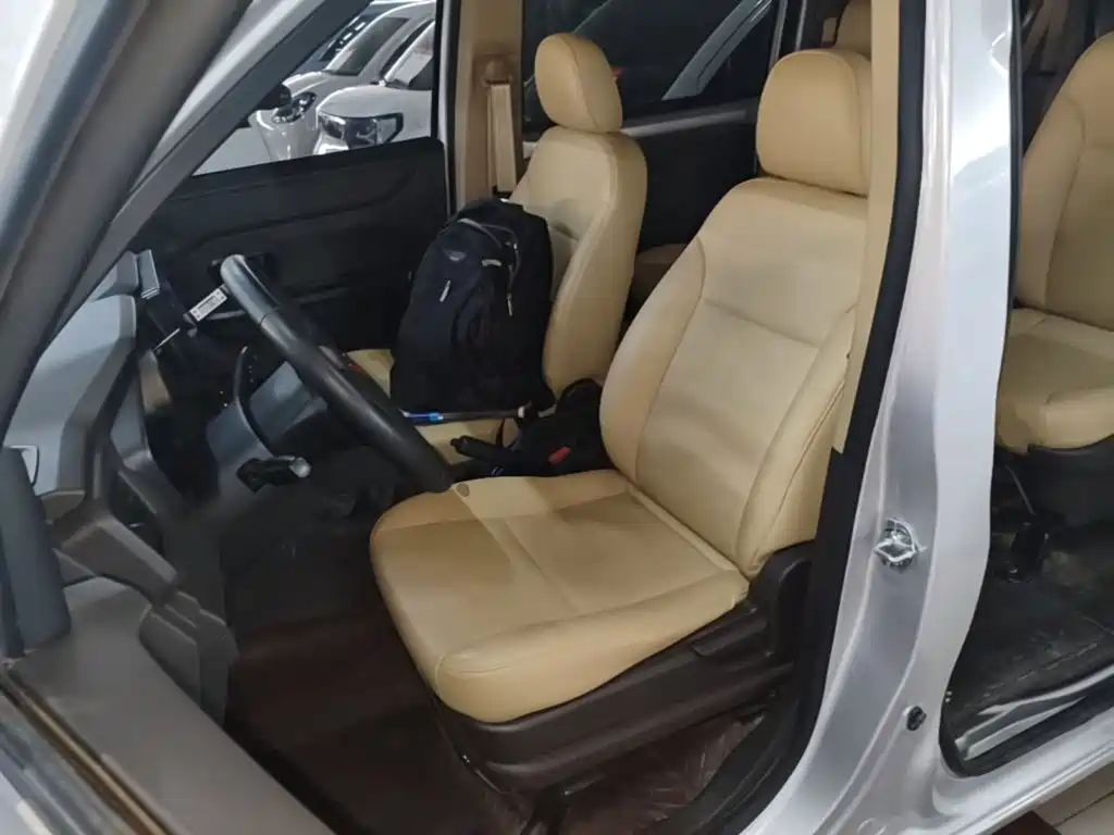 Wuling Motors Wuling Hongguang V 2025 2022 1.5L Power Enjoy Edition Electric Power Steering LAR