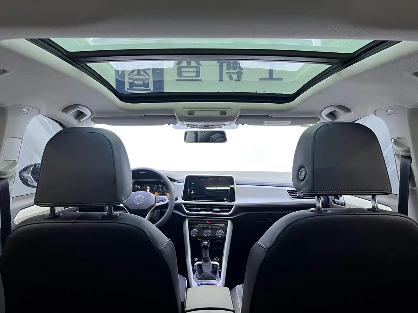 Volkswagen T-ROC 2023 280TSI DSG 2WD Time Edition фото 13