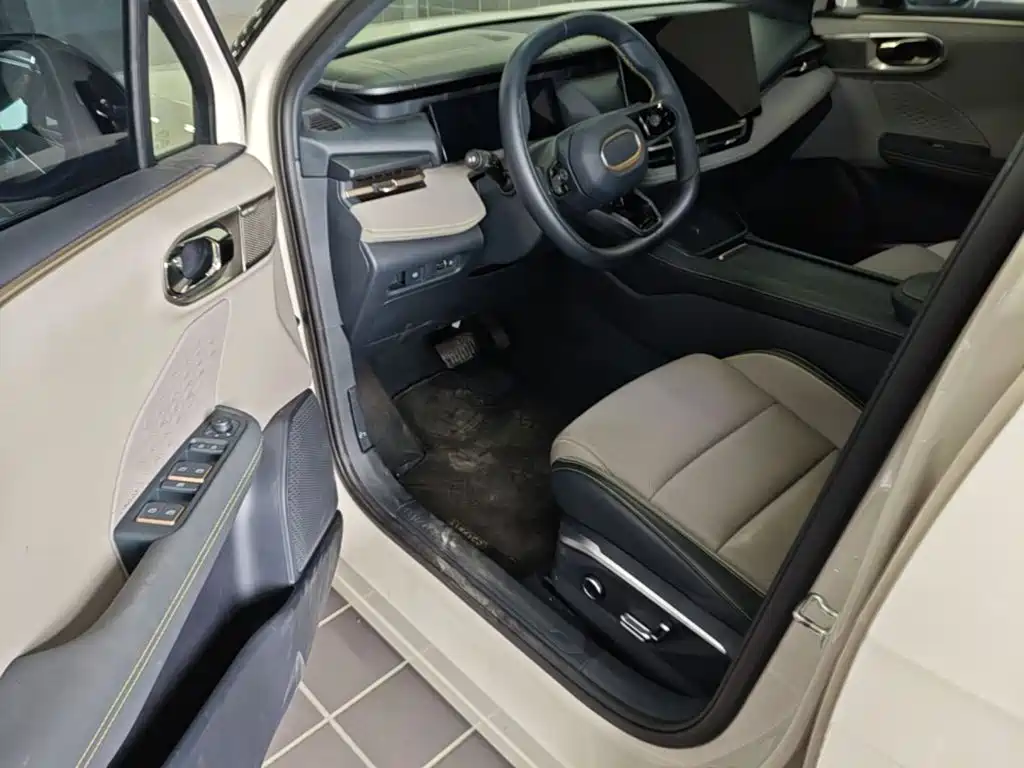 Lynk & Co 06 2025 2026 Relive 1.5T Ultra
