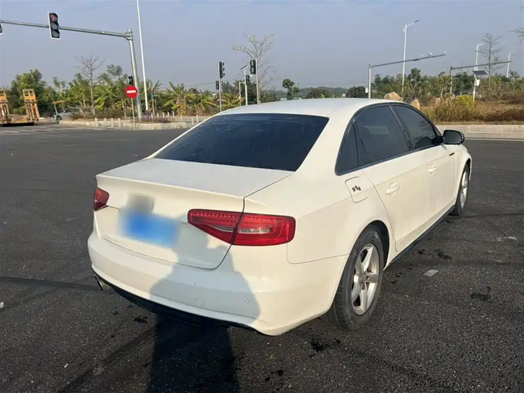 Audi A4L 2015 35 TFSI Auto Standard фото 25
