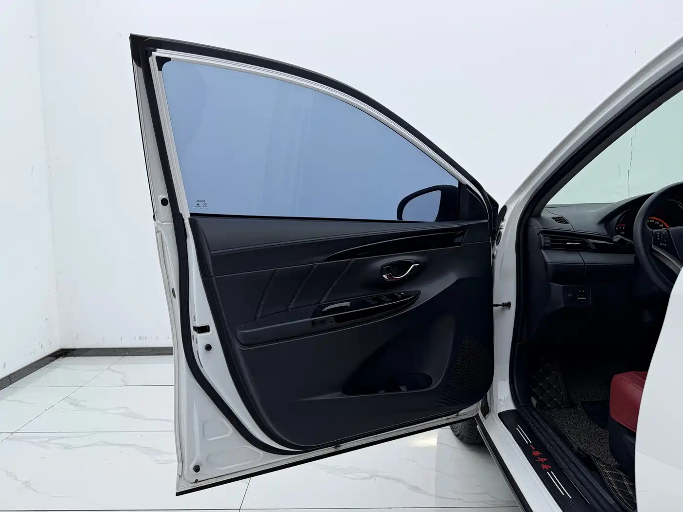 Toyota Yaris, миниатюра 8