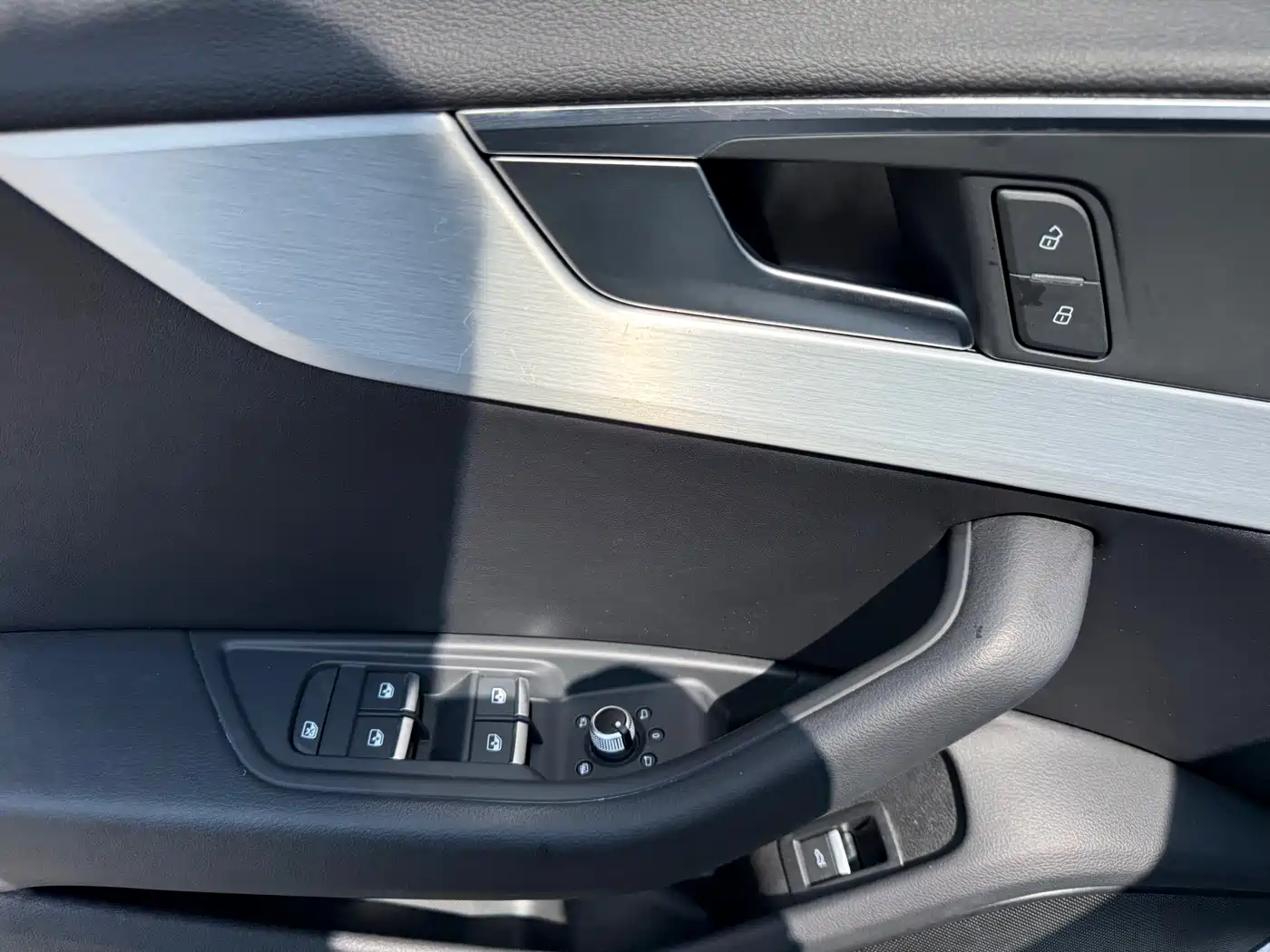Audi A4L 2020 40 TFSI Fashion Dynamic Edition фото 18