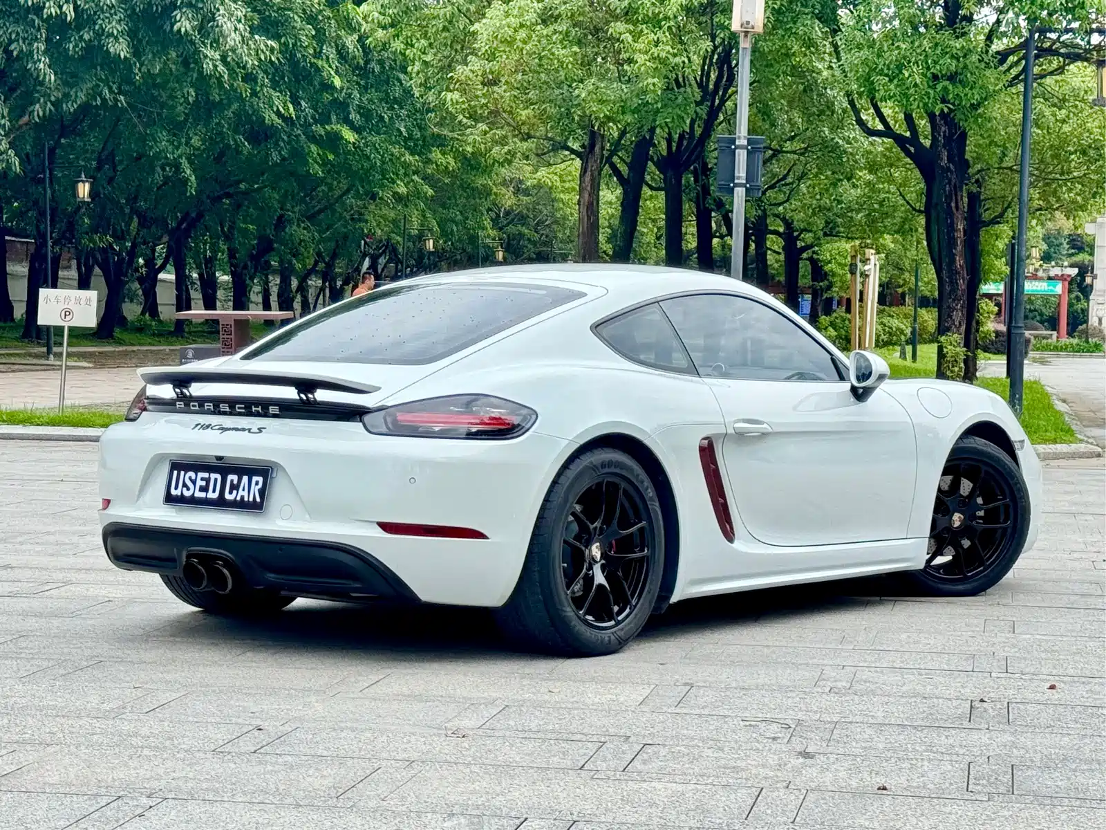 Photo 6 - Porsche 718
