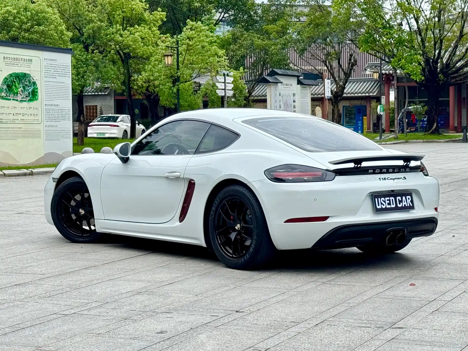 Photo 7 - Porsche 718