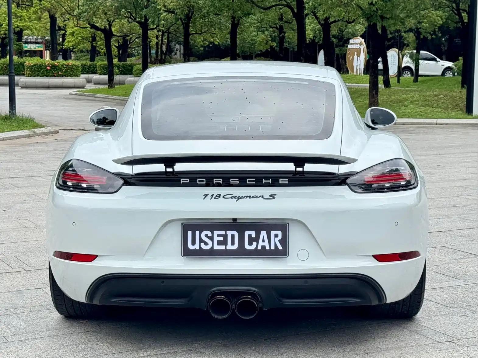Photo 5 - Porsche 718