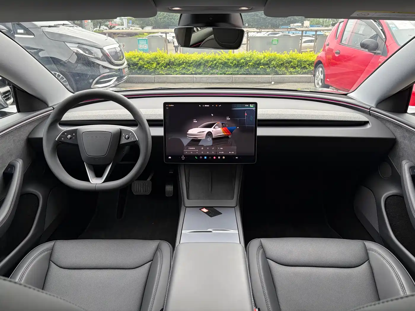 TESLA MODEL 3