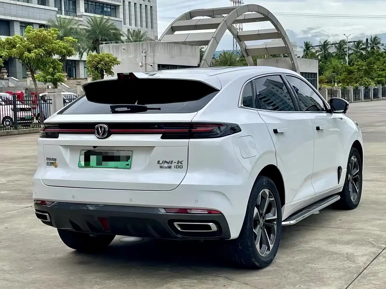 Фото 9 - Changan UNI-K iDD